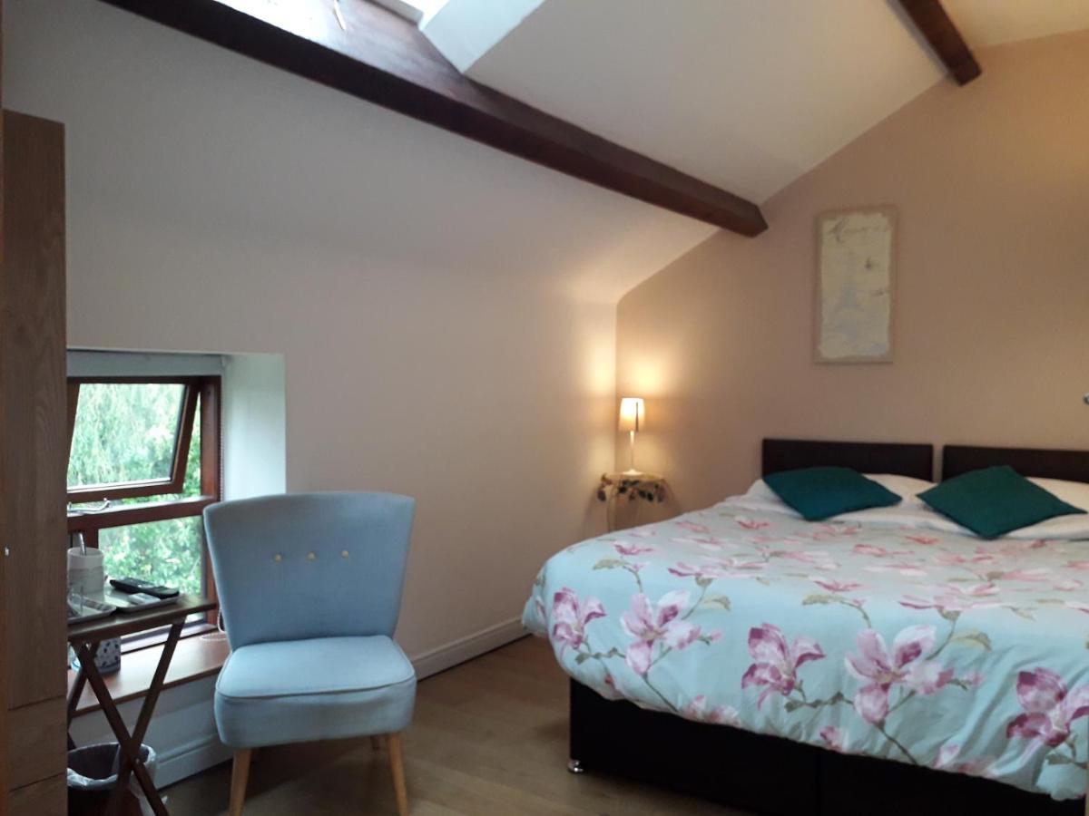 Brook Barn B&B Hale  Eksteriør bilde