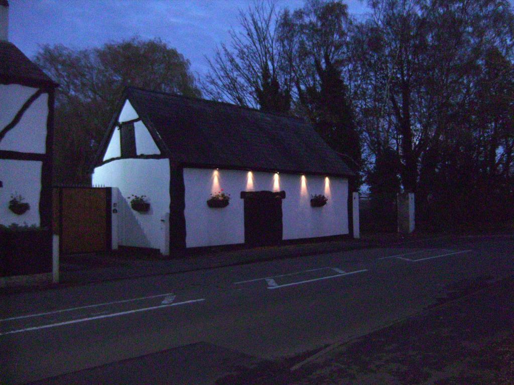 Brook Barn B&B Hale  Eksteriør bilde