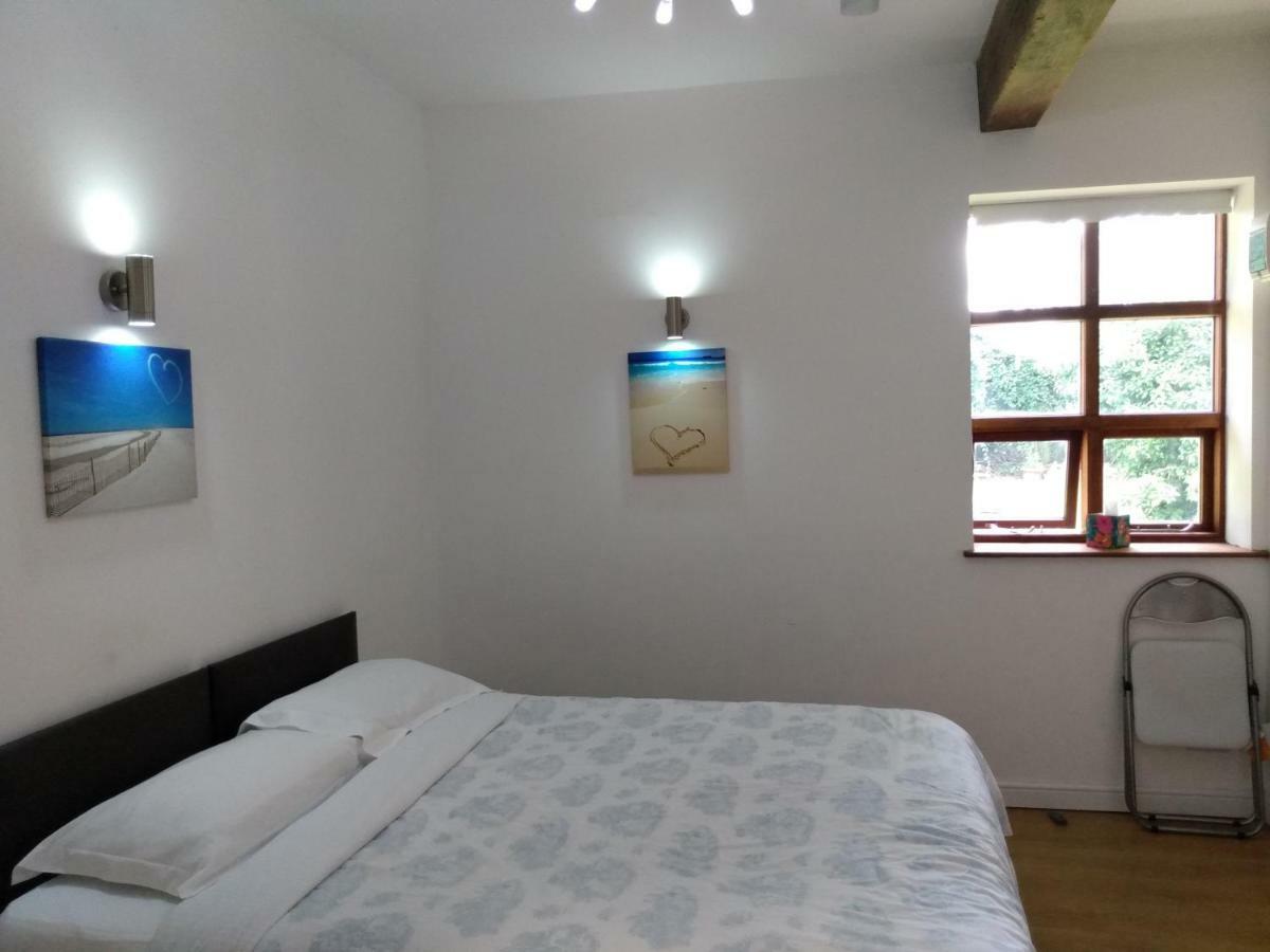 Brook Barn B&B Hale  Eksteriør bilde